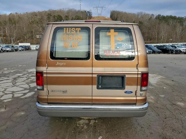 Ford Econoline E150 Van Image 13