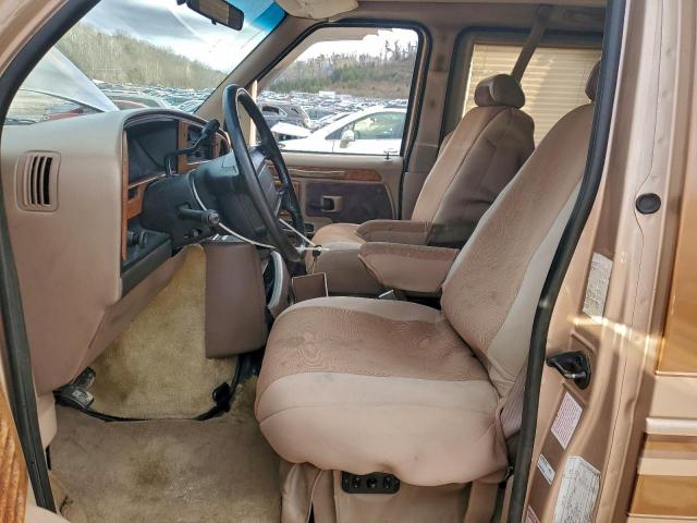 Ford Econoline E150 Van Image 3