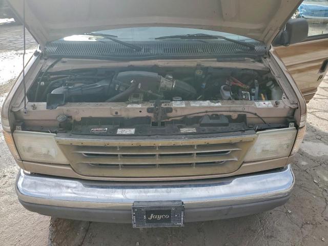 Ford Econoline E150 Van Image 12