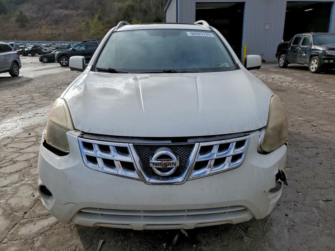 Nissan Rogue S Image 7