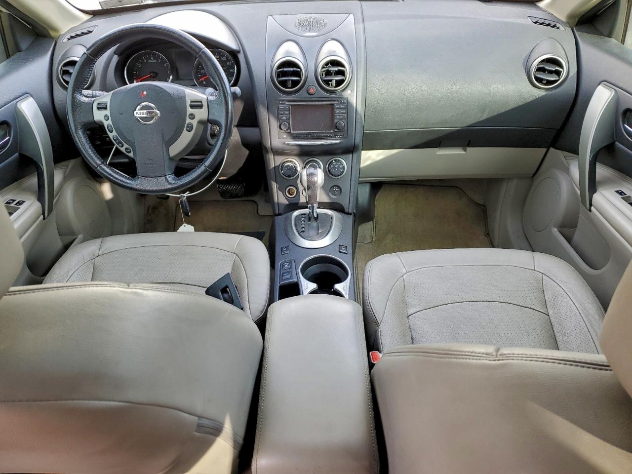 Nissan Rogue S Image 6