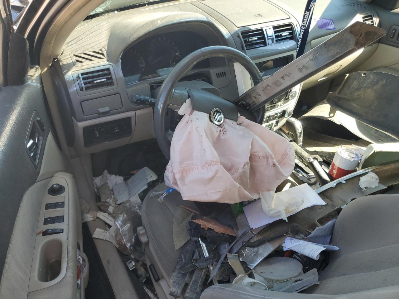 Mercury Milan Image 12