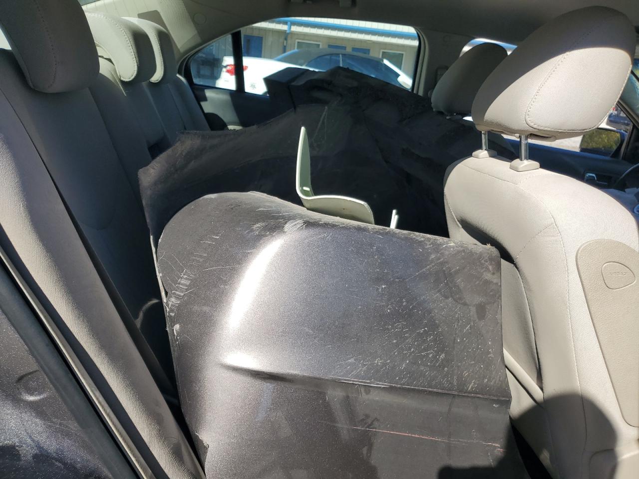 Mercury Milan Image 9