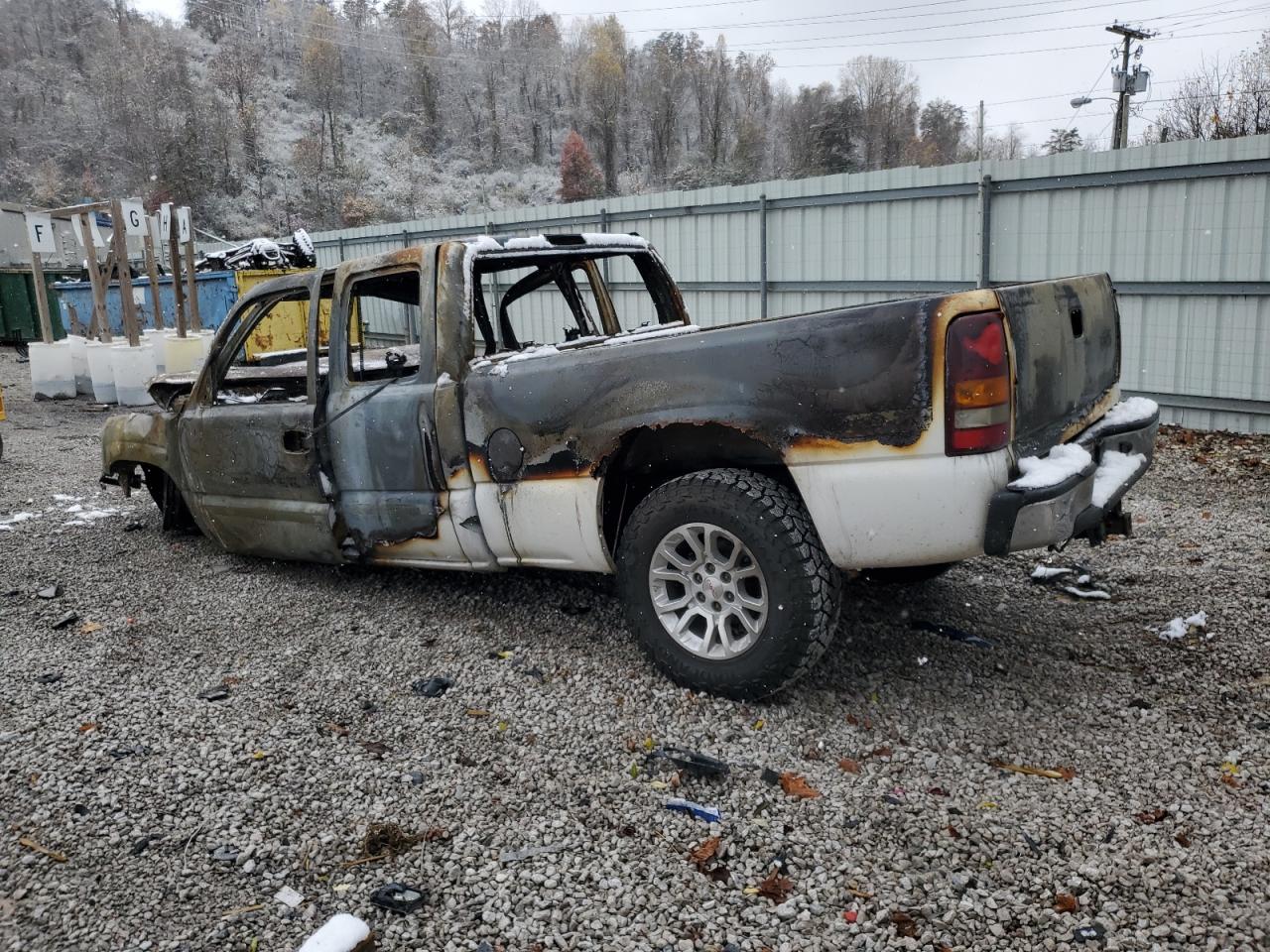 GMC Sierra K1500 Image 3