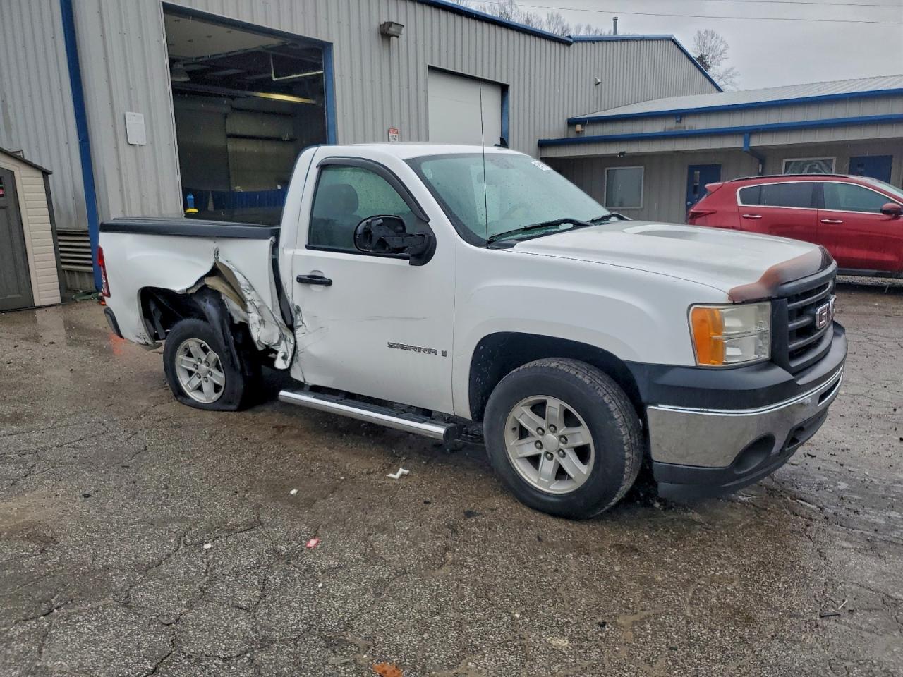 GMC Sierra C1500 Image 3