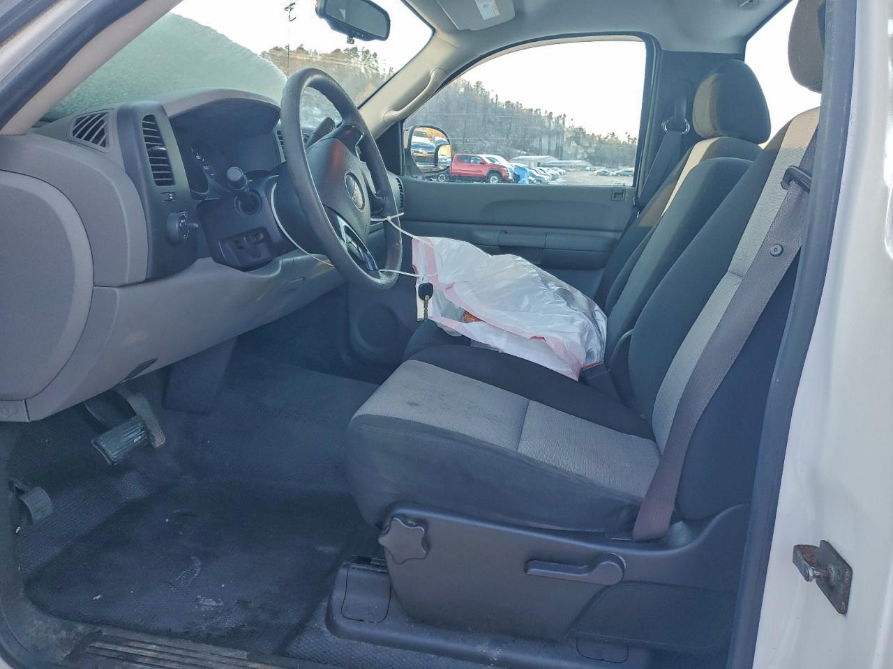 GMC Sierra C1500 Image 12