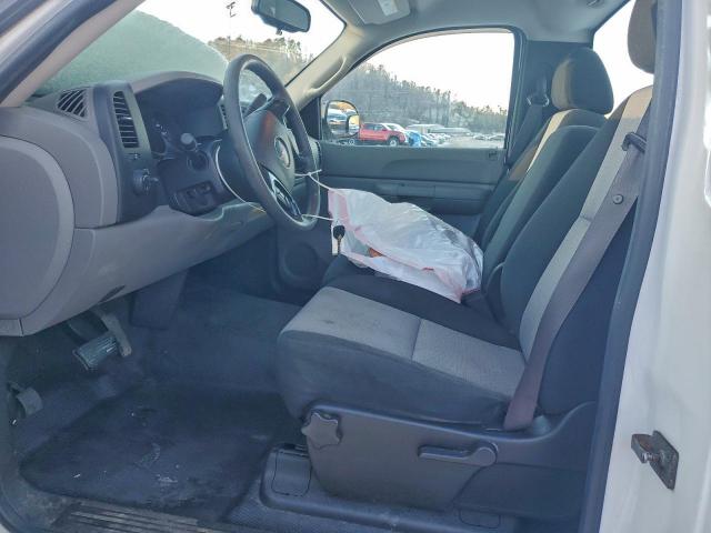 GMC Sierra C1500 Image 12