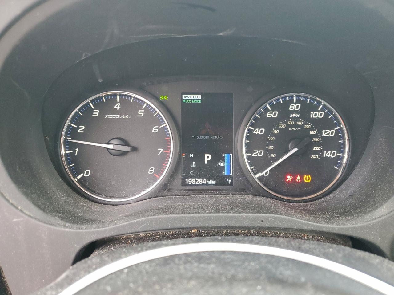Mitsubishi Outlander Se Image 12