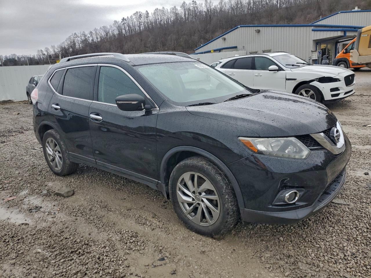 Nissan Rogue S Image 4