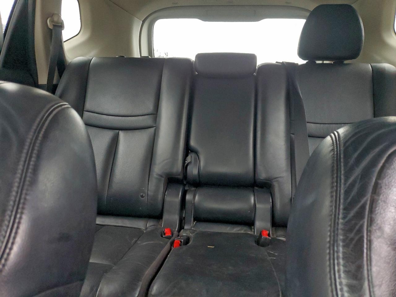 Nissan Rogue S Image 8