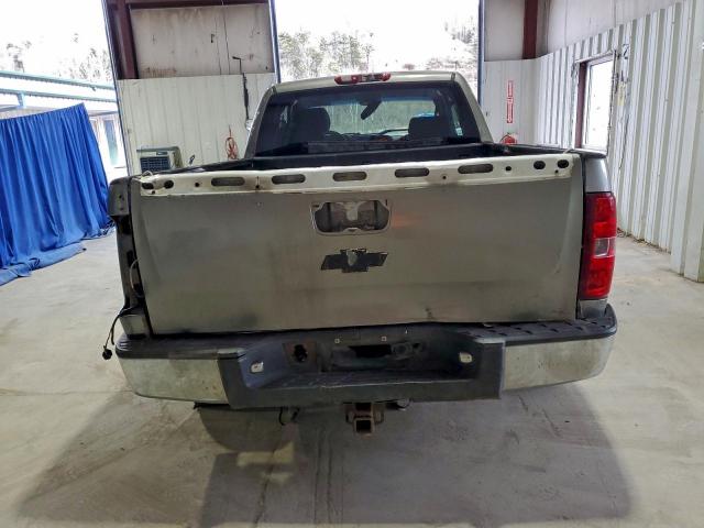 Chevrolet Silverado K1500 Image 12