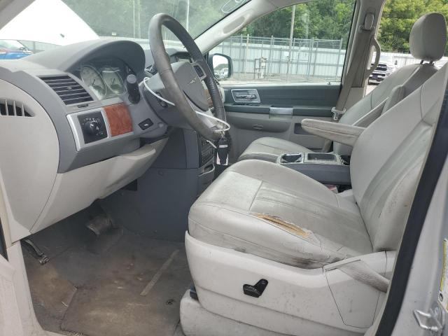 Chrysler Minivan Touring Image 5