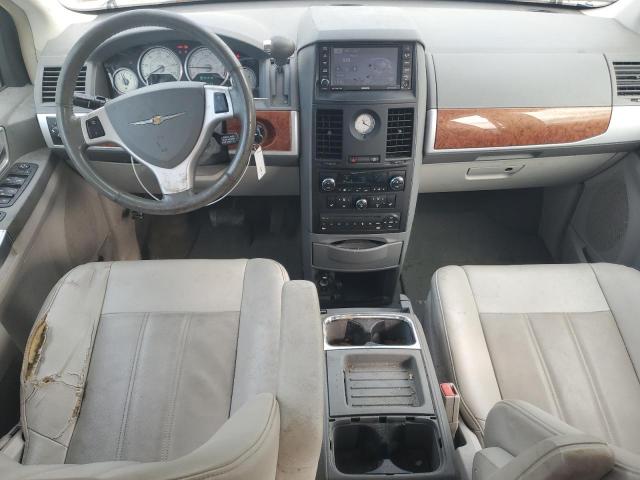 Chrysler Minivan Touring Image 7