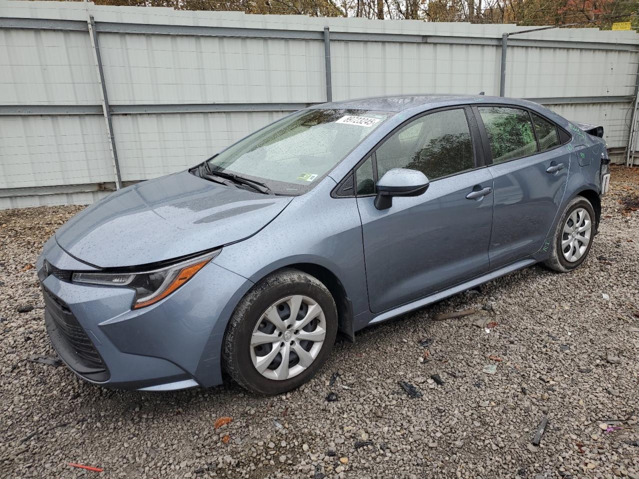 Toyota Corolla Le Image 1