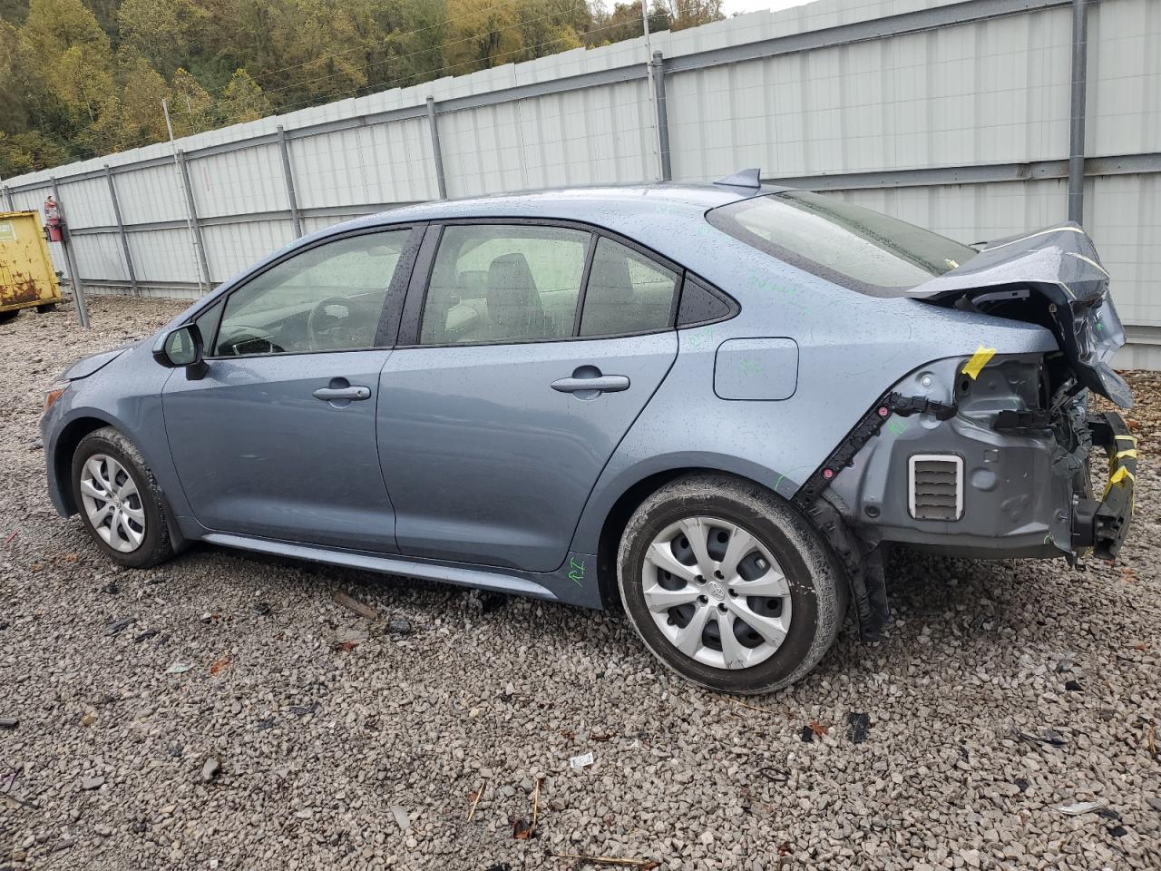 Toyota Corolla Le Image 7