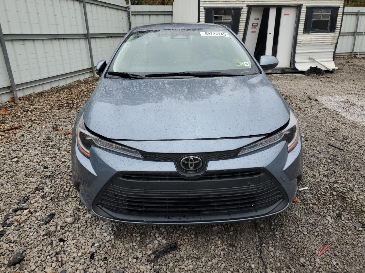 Toyota Corolla Le Image 3