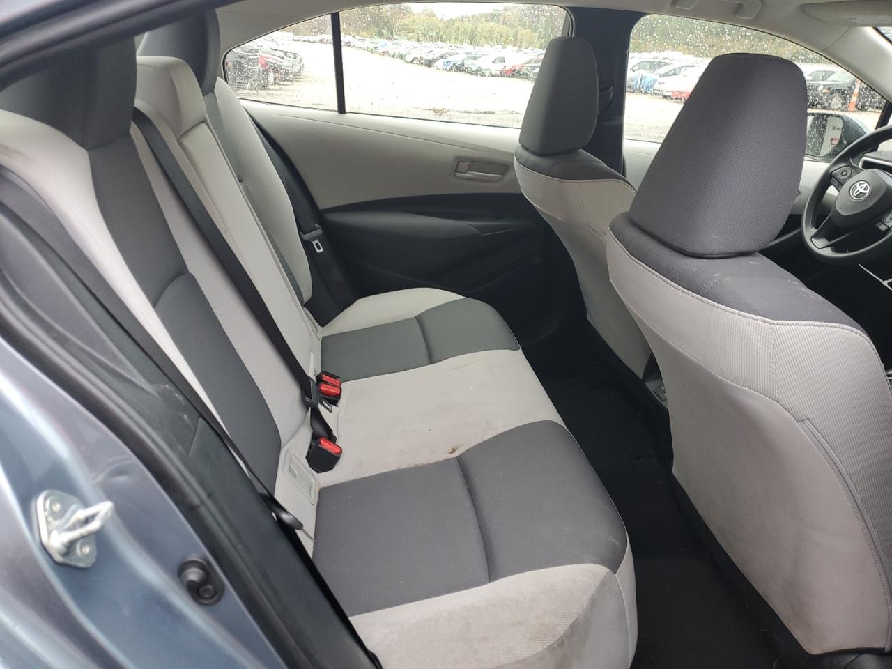 Toyota Corolla Le Image 10