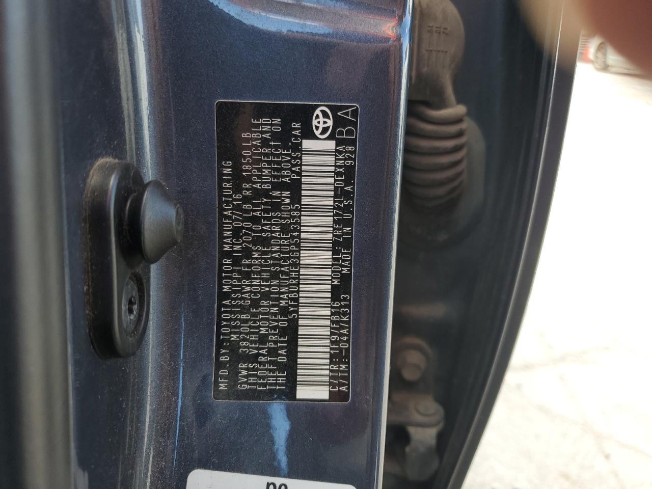 Toyota Corolla L Image 8