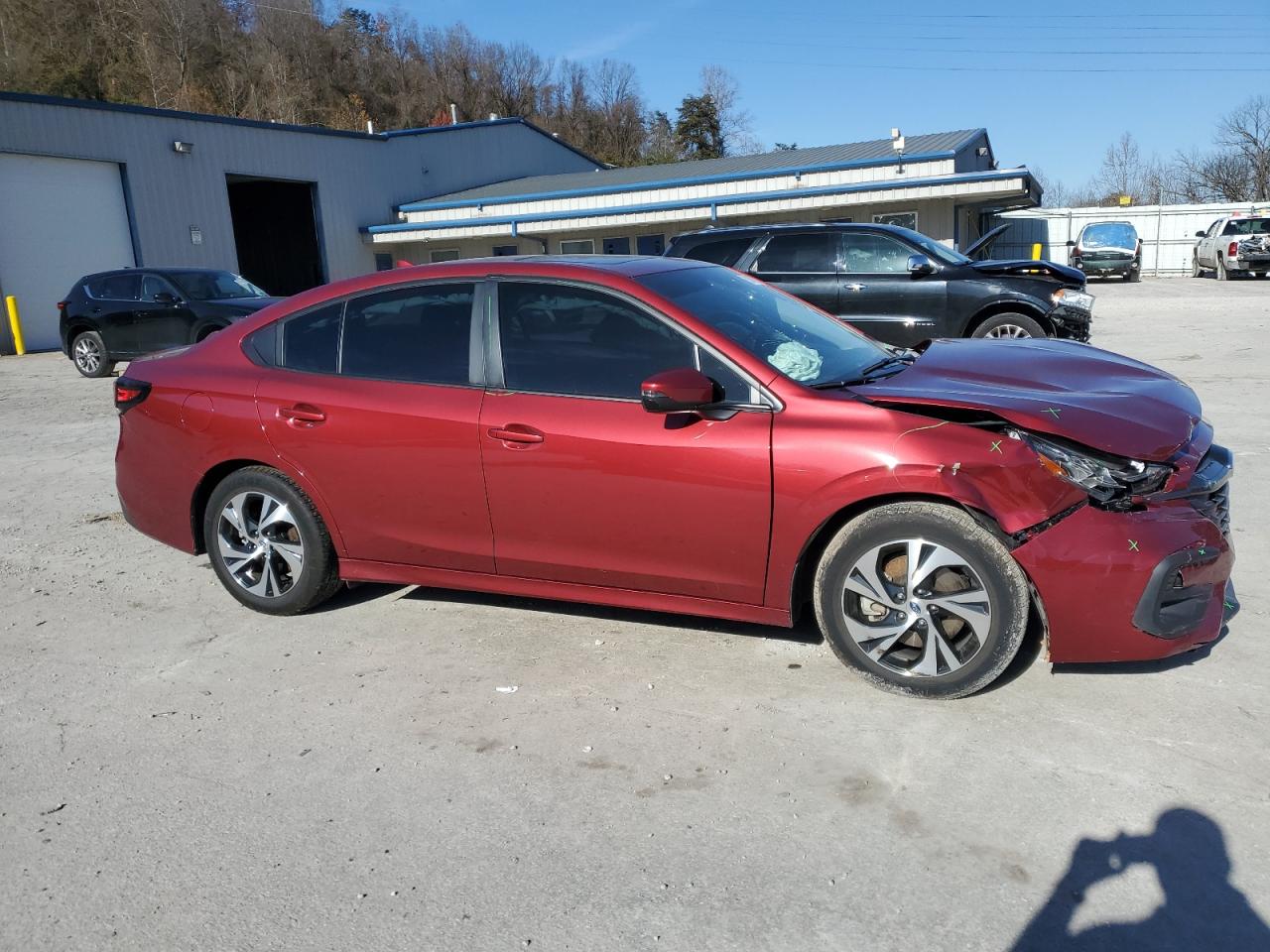 Subaru Legacy Premium Image 4