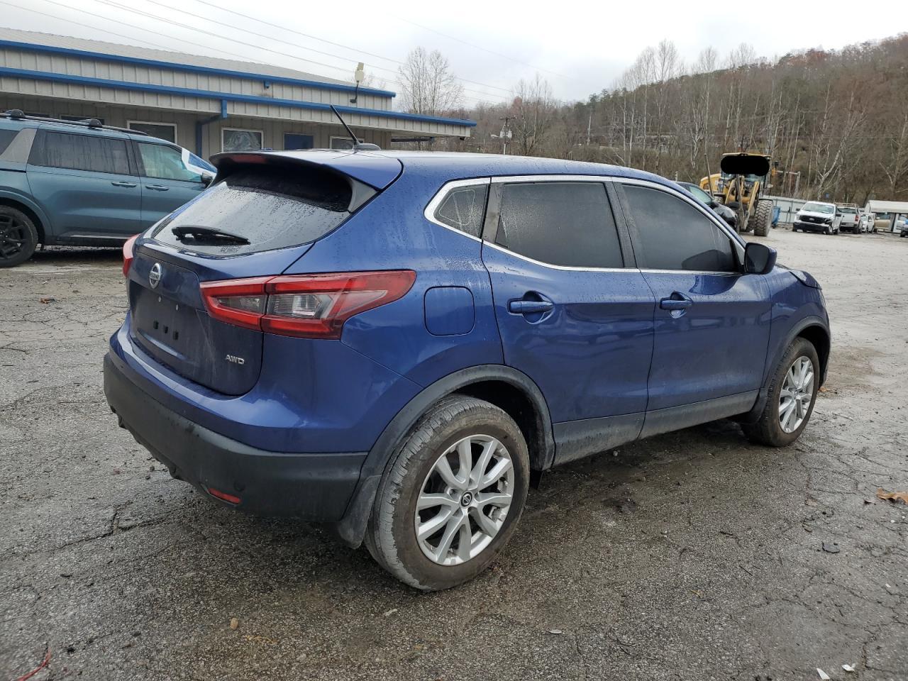 Nissan Rogue S Image 4