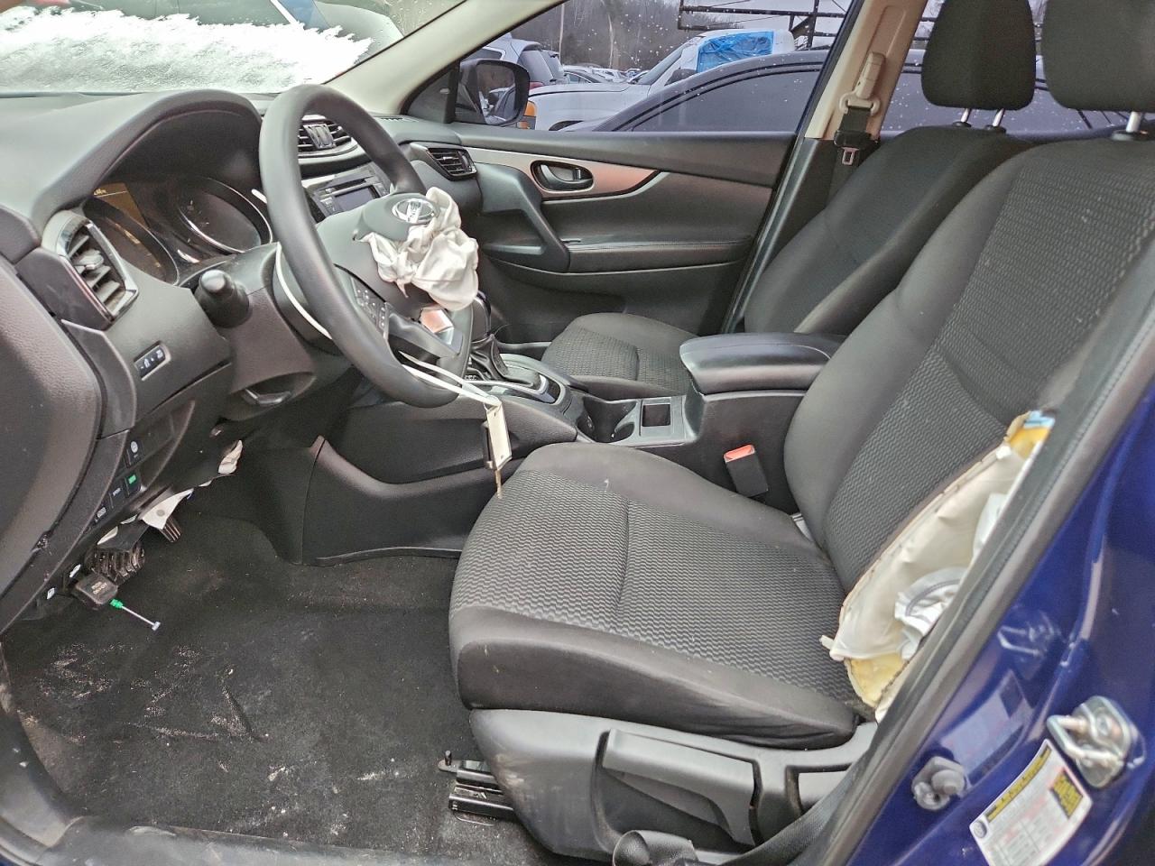 Nissan Rogue S Image 9