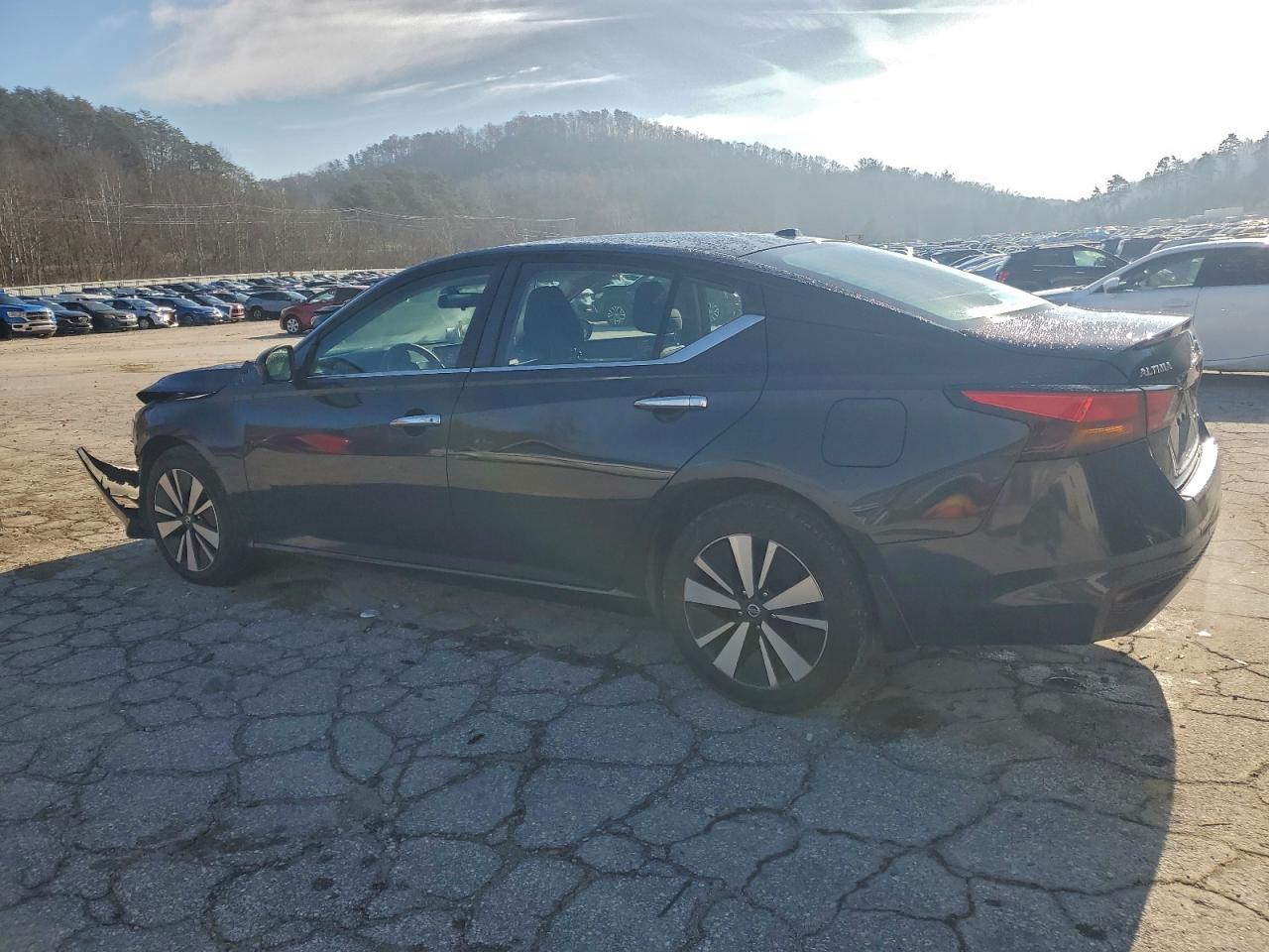 Nissan Altima Sv Image 3