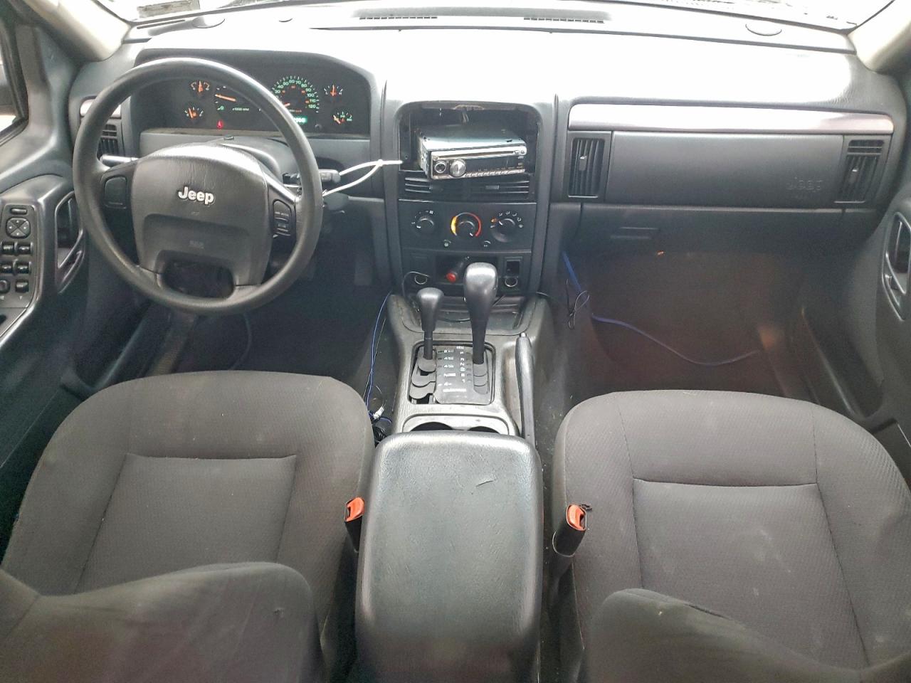 Jeep Grand Cherokee Laredo Image 12