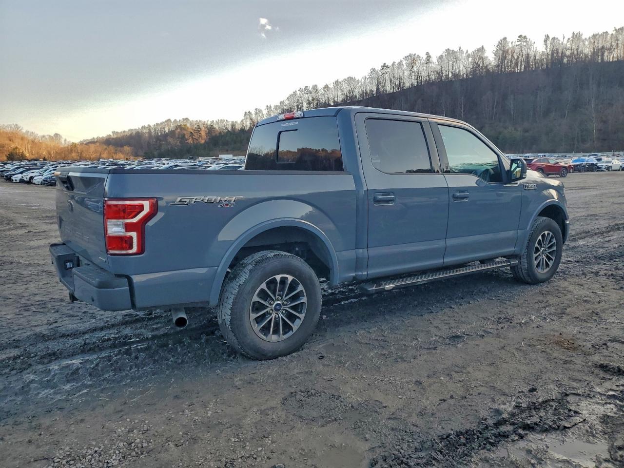 Ford F-150 Supercrew Image 5
