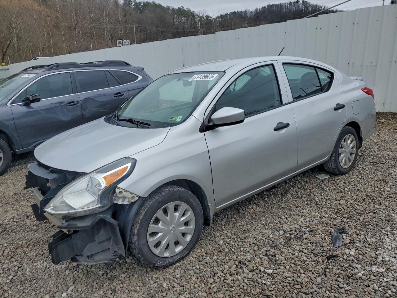 Nissan Versa S Image 1