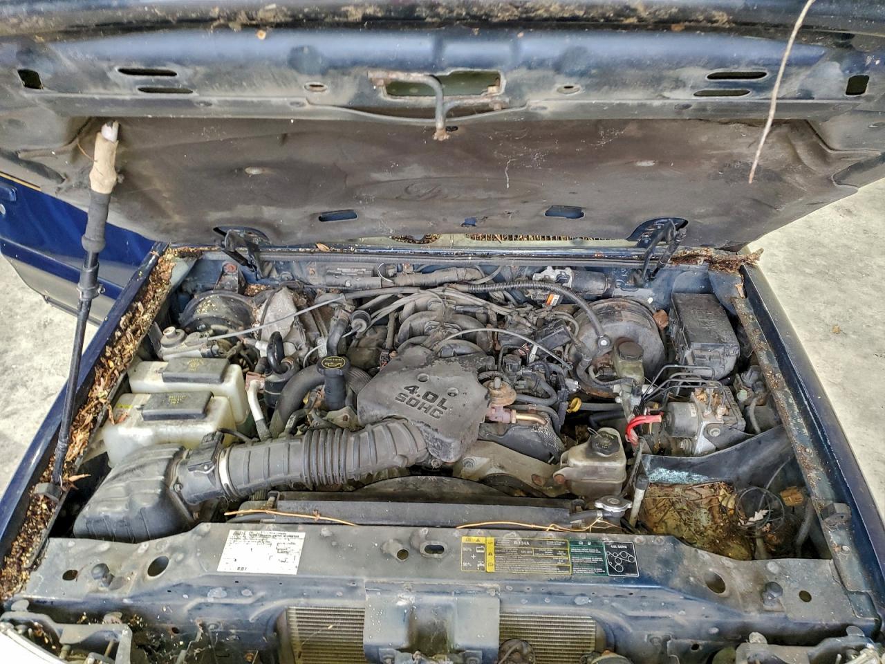 Ford Explorer Image 11