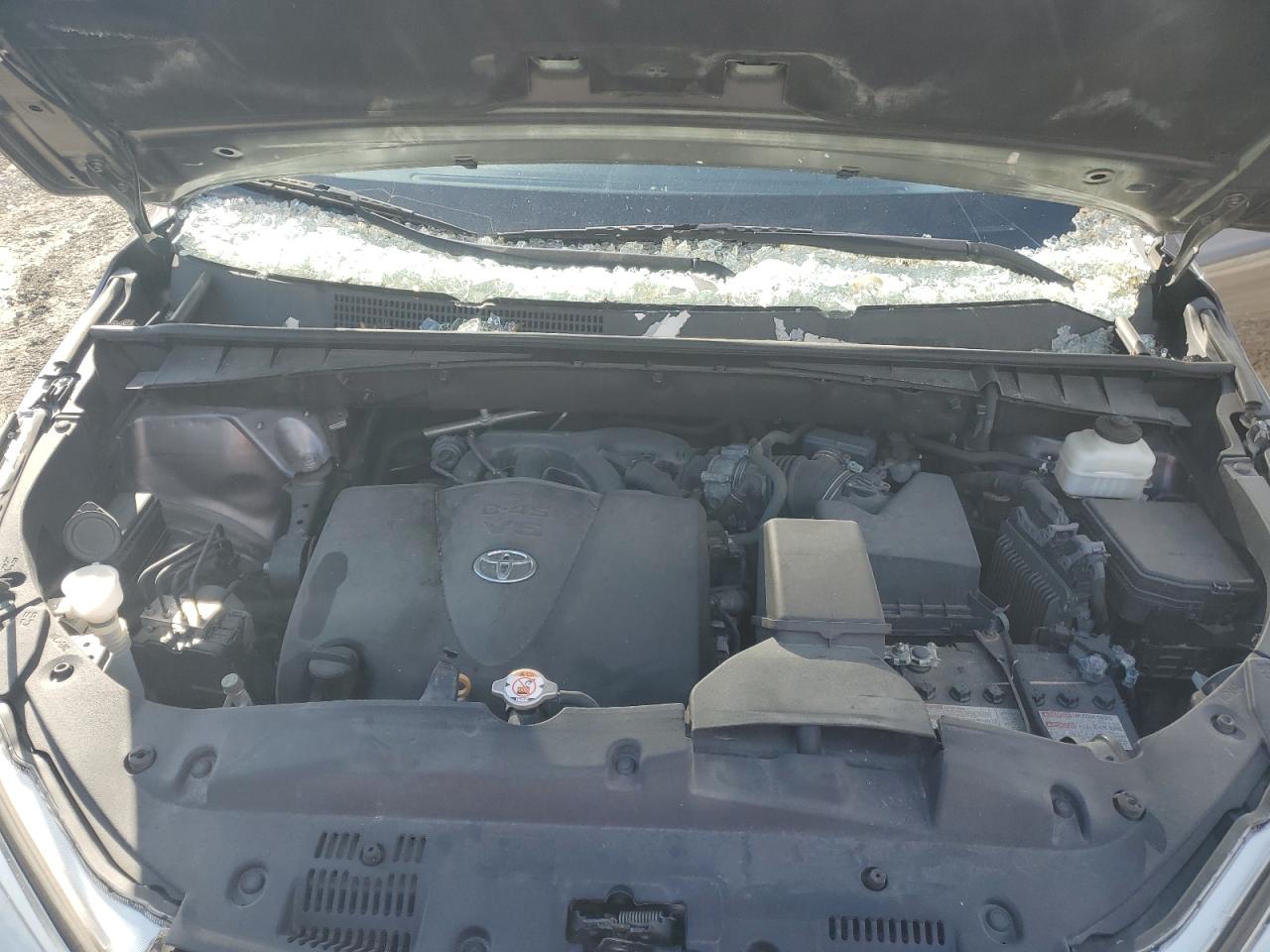 Toyota Highlander Se Image 11