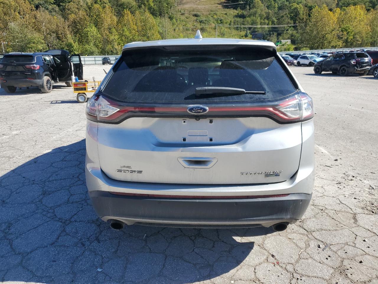 Ford Edge Titanium Image 13