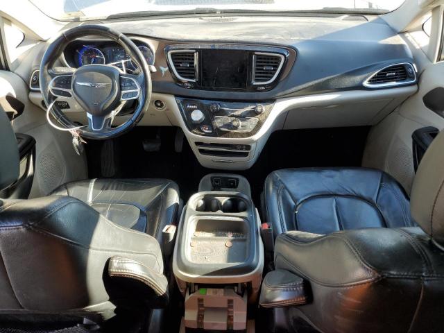 Chrysler Pacifica Touring L Image 12