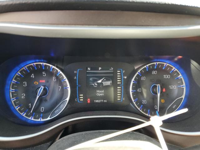 Chrysler Pacifica Touring L Image 11