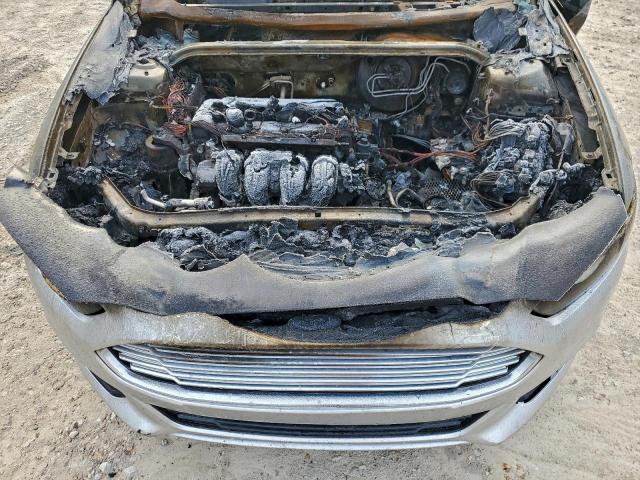 Ford Fusion Se Image 8