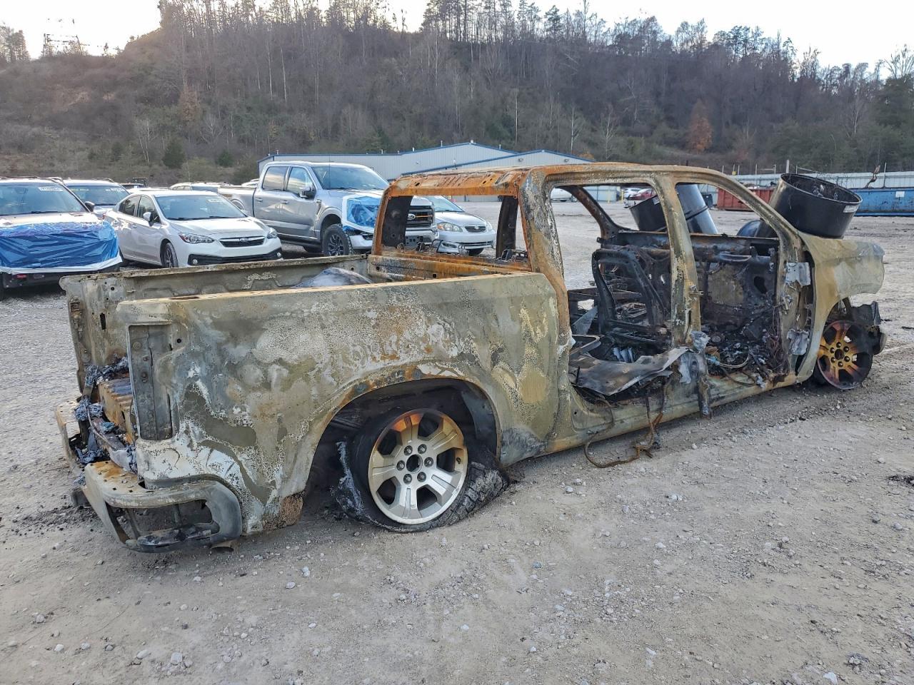 Chevrolet Silverado K1500 Custom Image 9