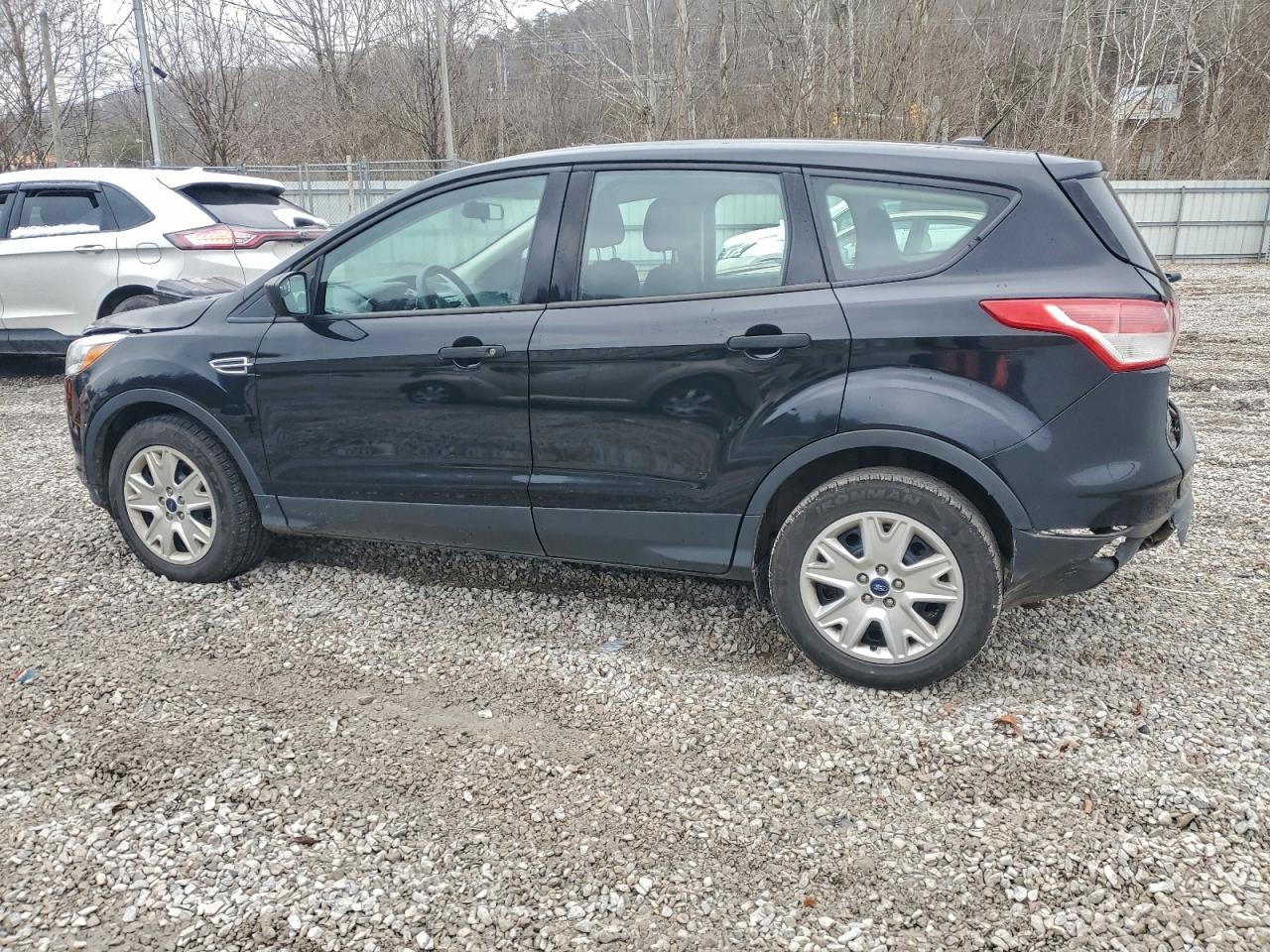 Ford Escape S Image 10