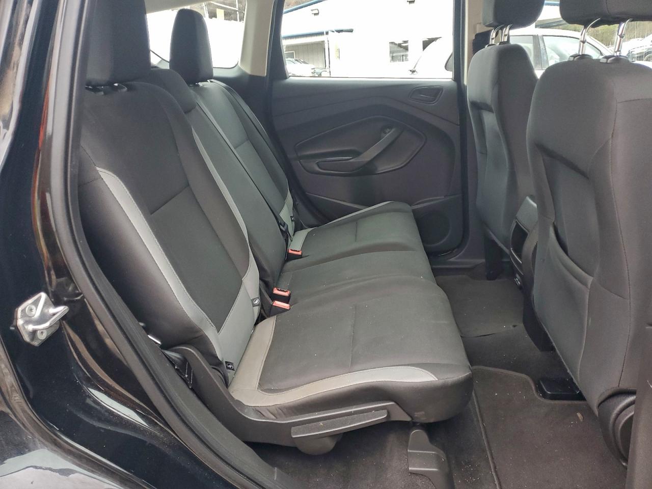 Ford Escape S Image 9