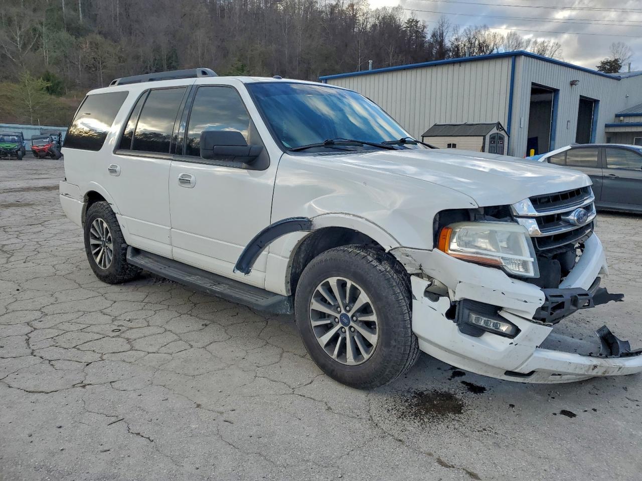 Ford Expedition Xlt Image 3