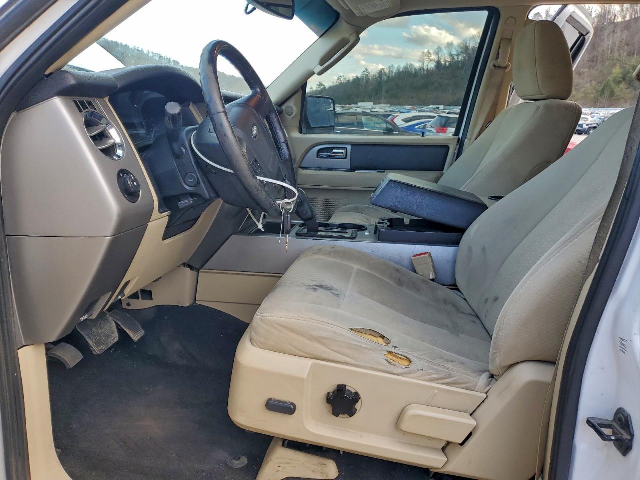 Ford Expedition Xlt Image 6