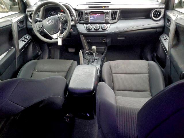 Toyota RAV4 Le Image 11