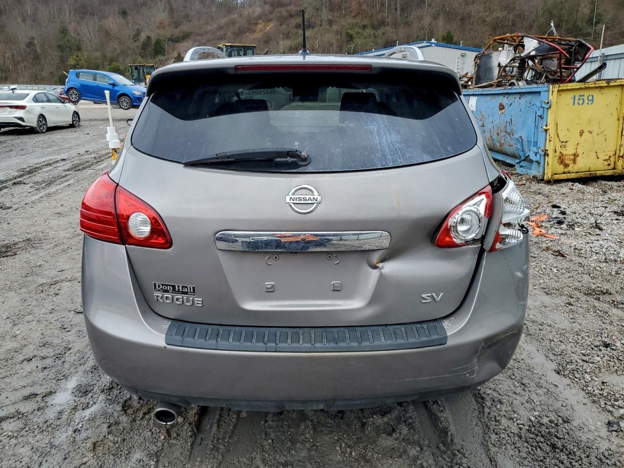 Nissan Rogue S Image 3