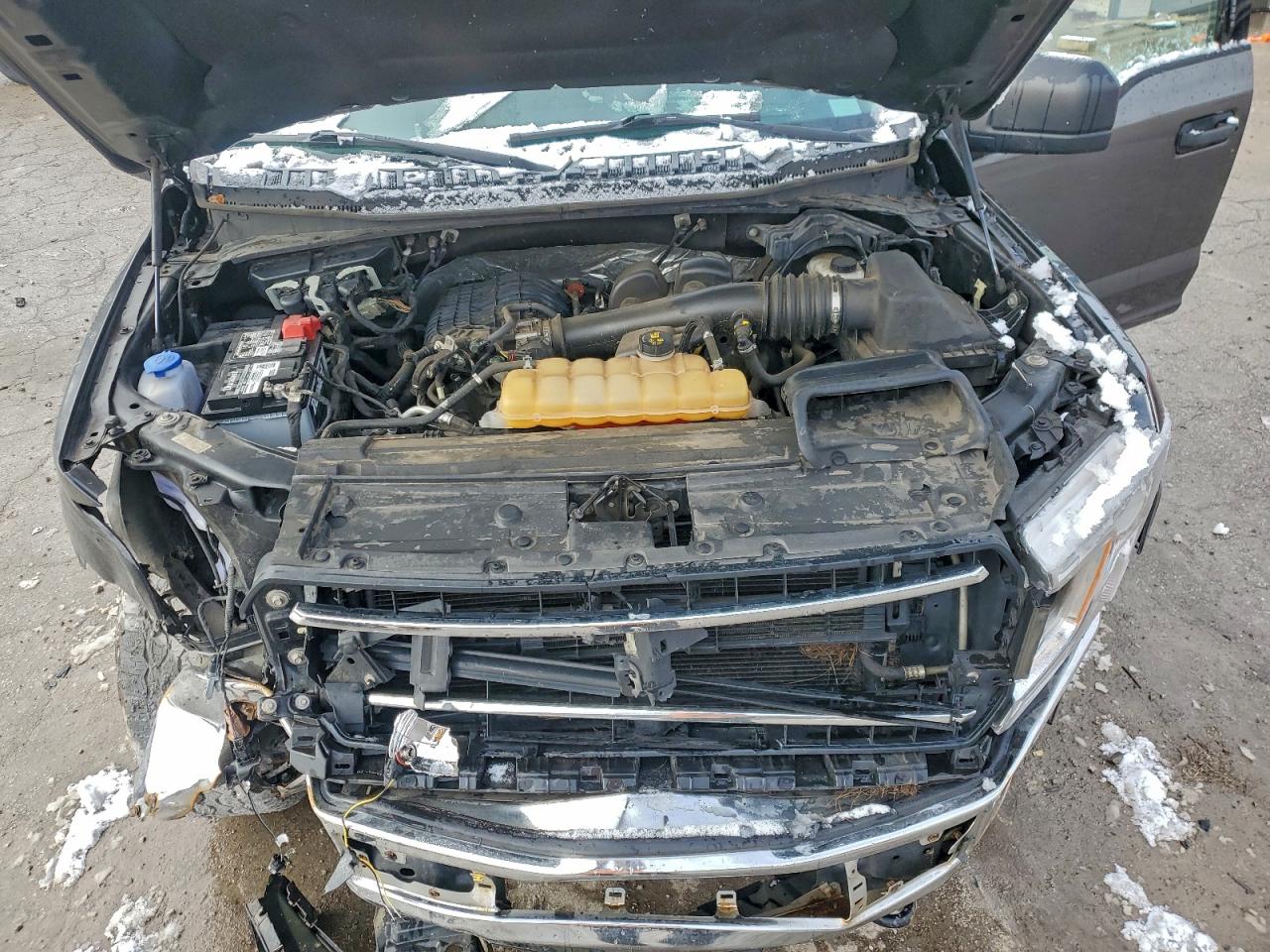 Ford F-150 Supercrew Image 9