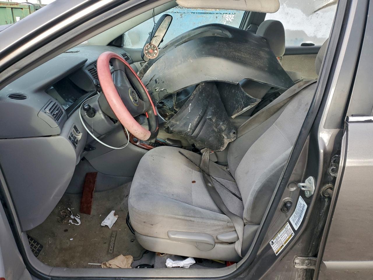 Toyota Corolla Ce Image 8