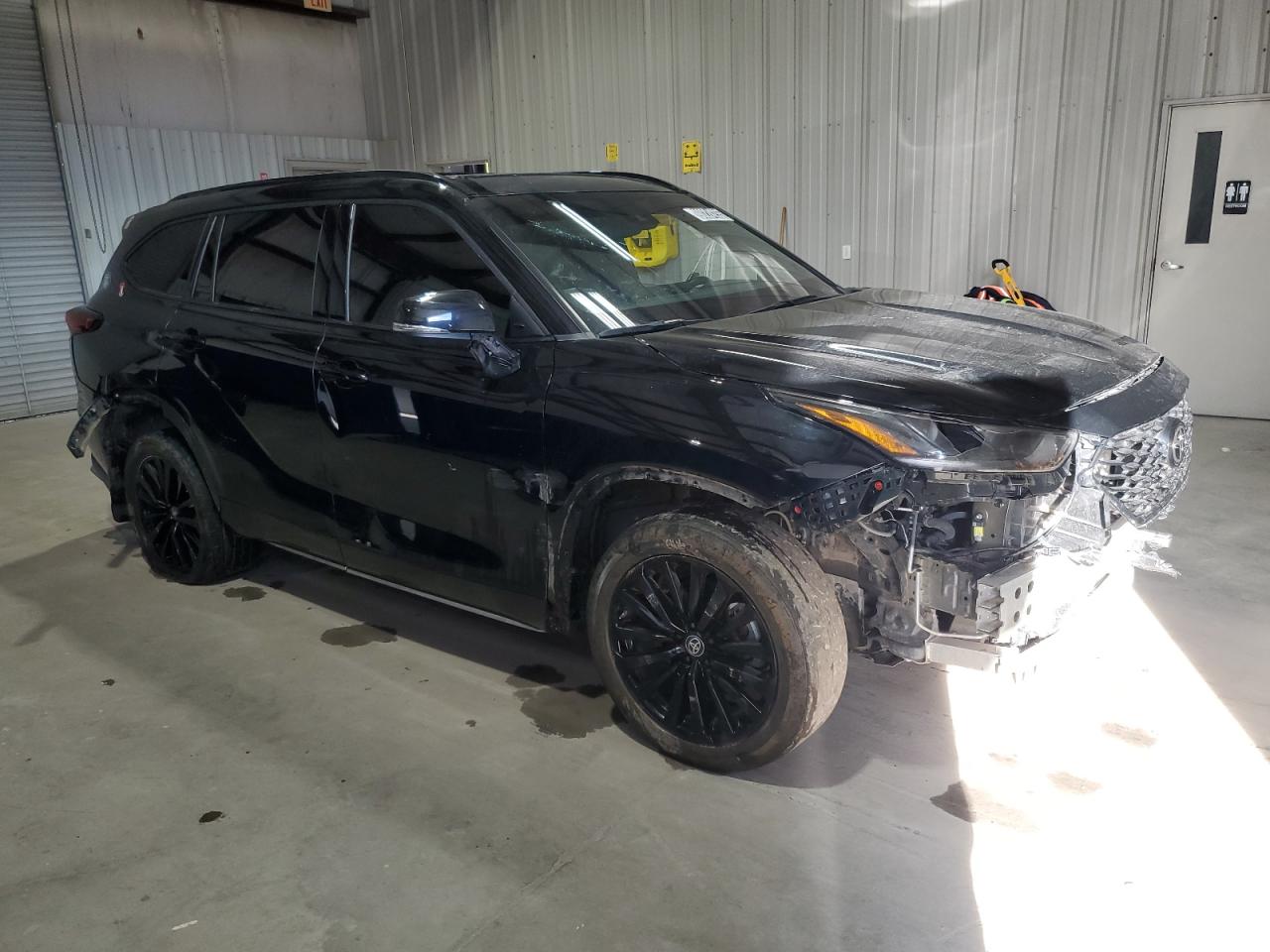 Toyota Highlander L Image 3