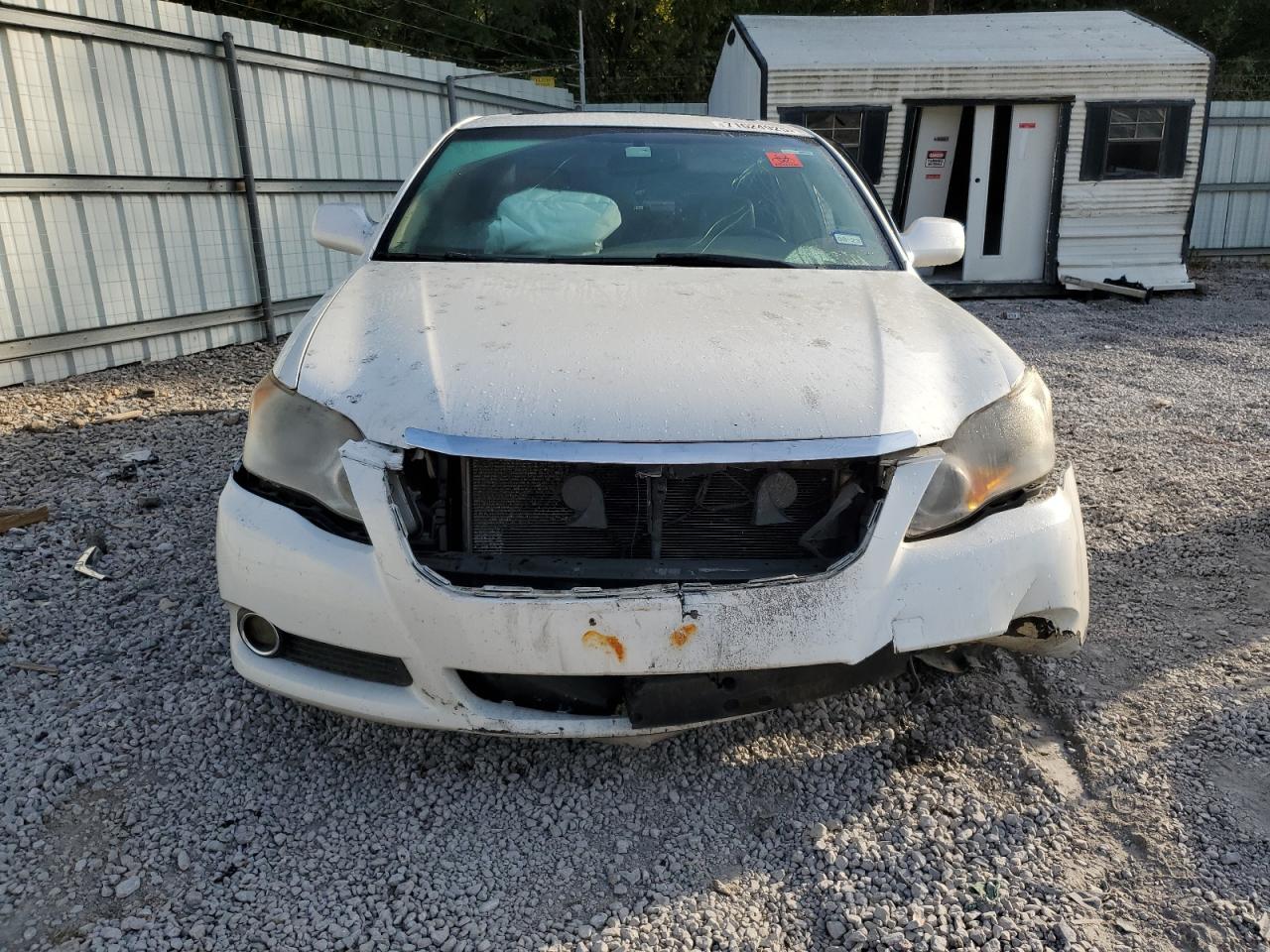 Toyota Avalon Xl Image 10