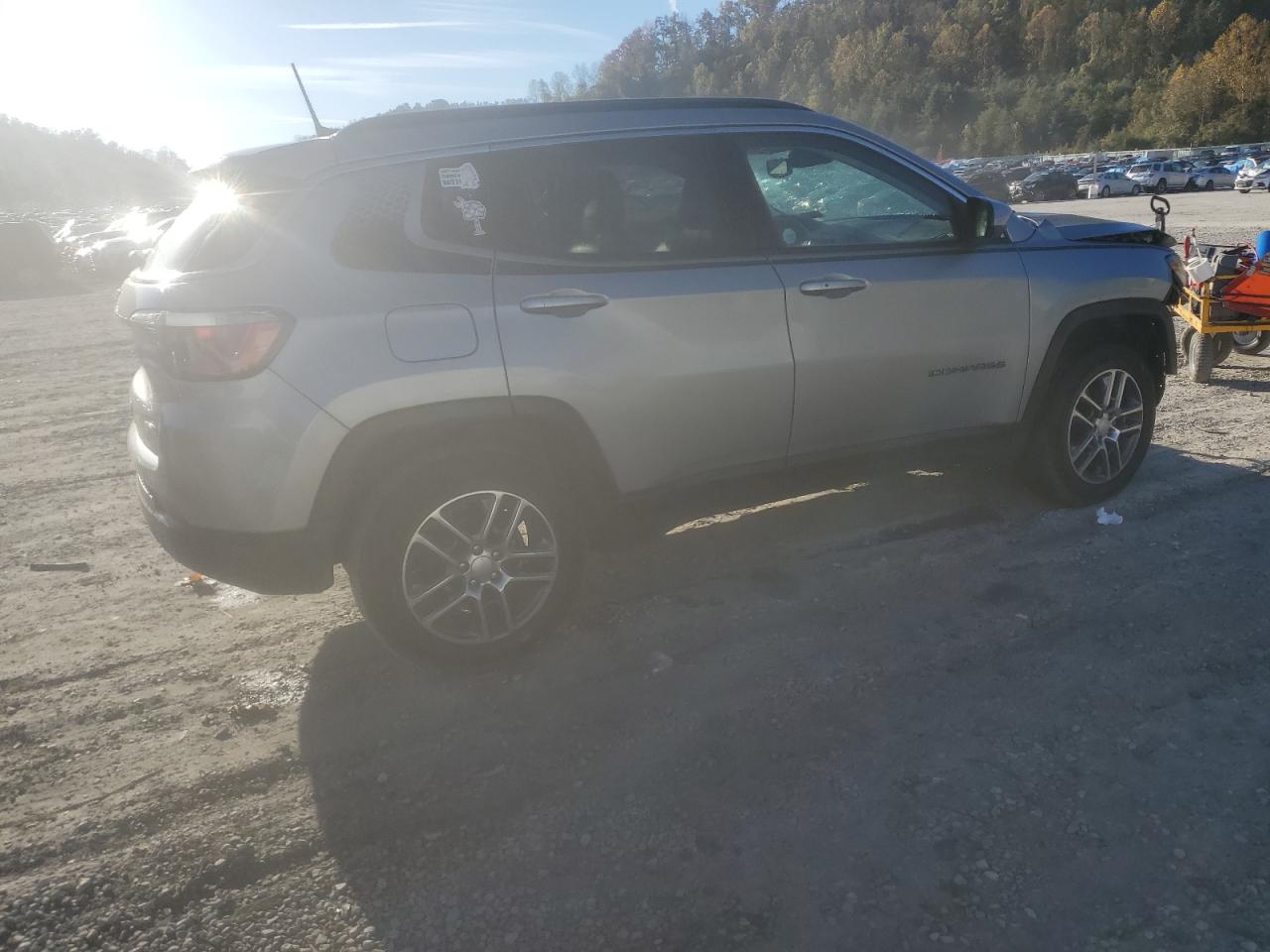 Jeep Compass Latitude Image 3