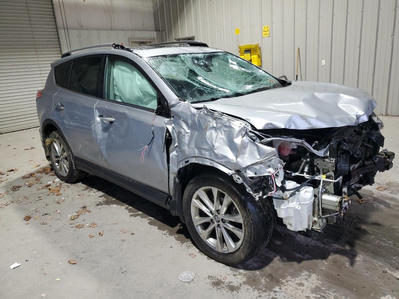 Toyota RAV4 Limited Image 3