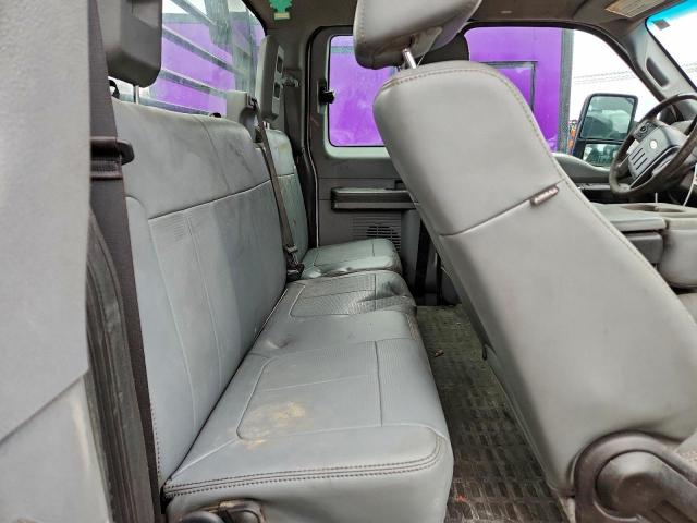 Ford F-250 Super Duty Image 6