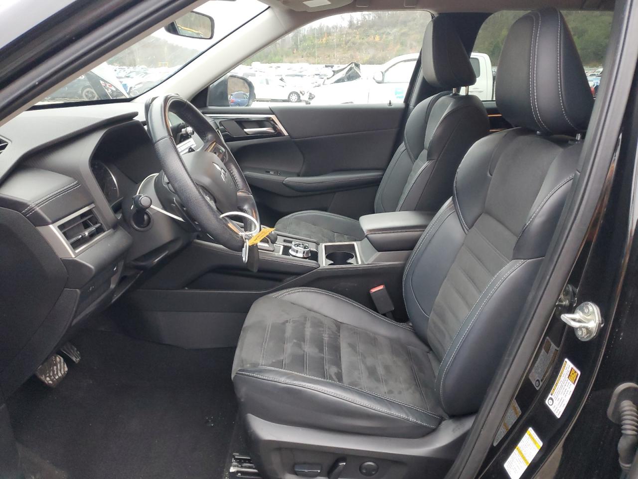 Mitsubishi Outlander Se Image 5